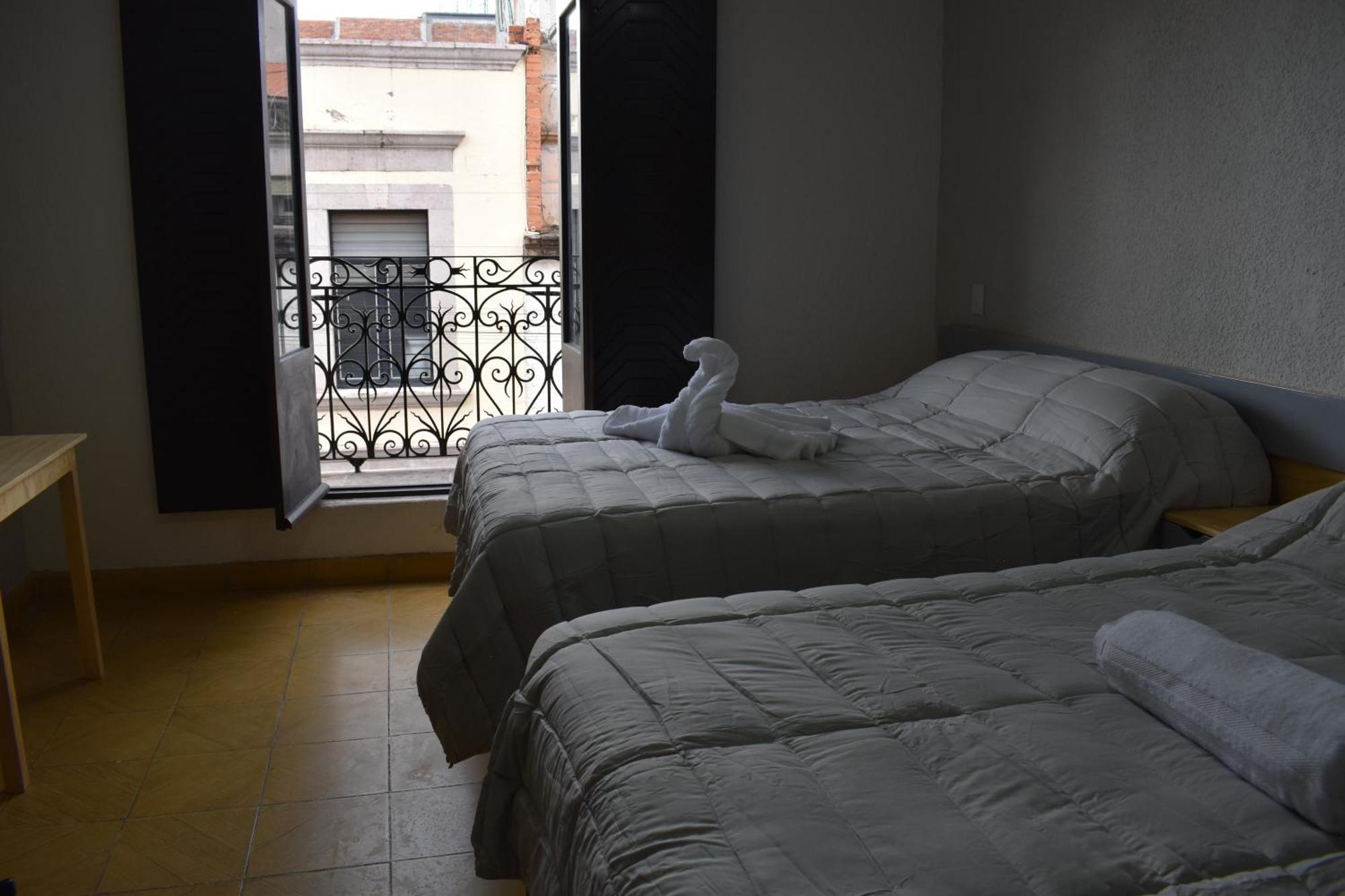 El Suburbio - Serapio Rendon Morelia Eksteriør bilde